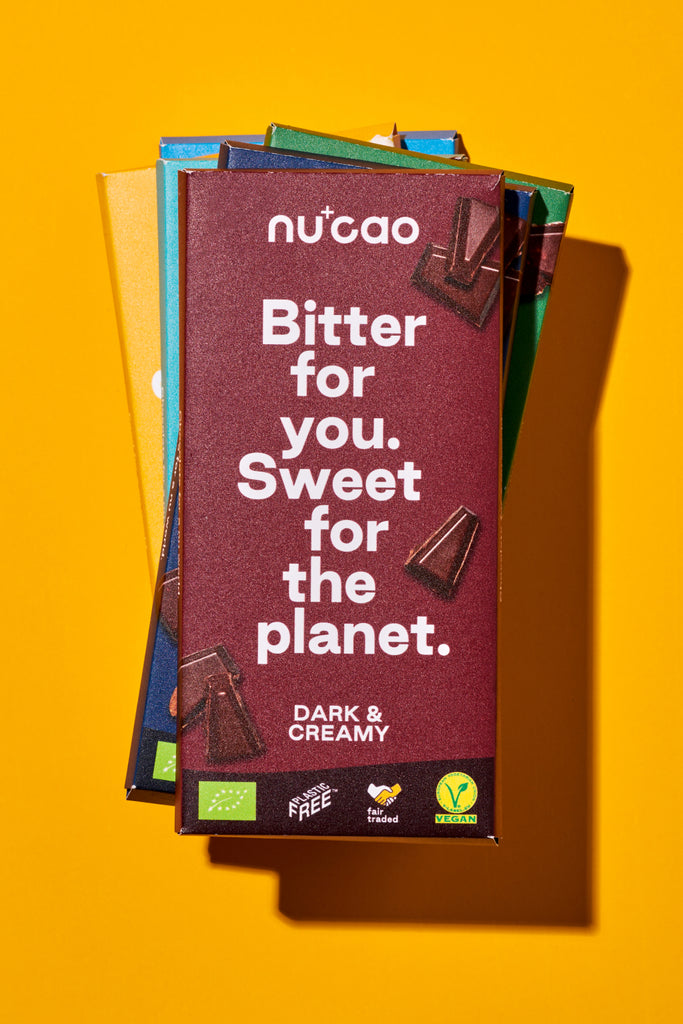 nucao vegane Tafelschokolade Stapel